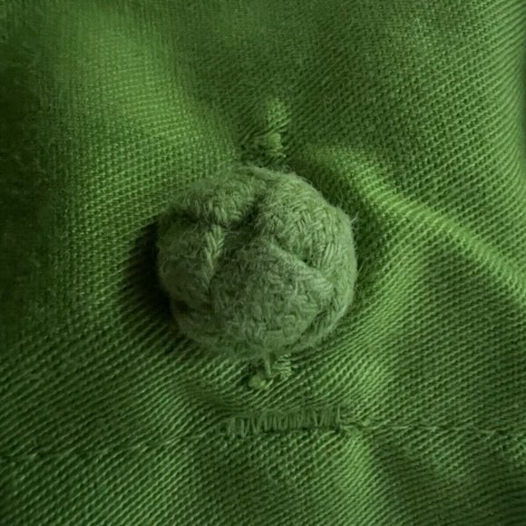 CHEF UNIFORMS GREEN Shirt Size SMALL/MEDIUM Long Sleeve Employee Button Up Work - Picture 9 of 9